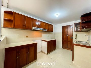 VENTA DEPARTAMENTO EN PRIMER PISO - 2 DORMITORIOS - SURCO