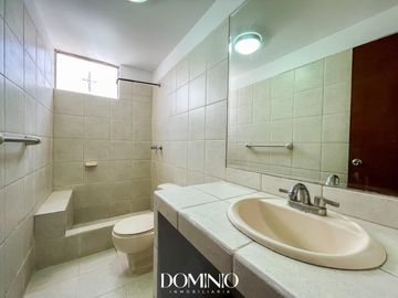 VENTA DEPARTAMENTO EN PRIMER PISO - 2 DORMITORIOS - SURCO