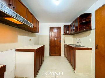 VENTA DEPARTAMENTO EN PRIMER PISO - 2 DORMITORIOS - SURCO