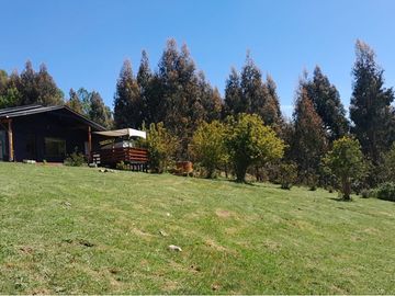 Hermosa Parcela con 2 casas