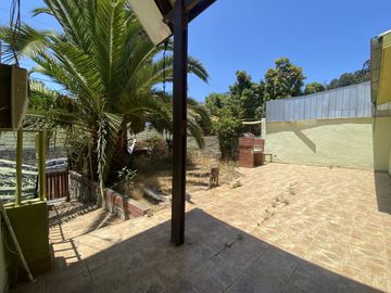 Venta de casa familiar, espacios amplios y cercanía a la playa