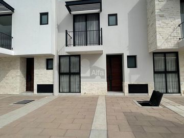 Casa en venta en Residencial Quinta María