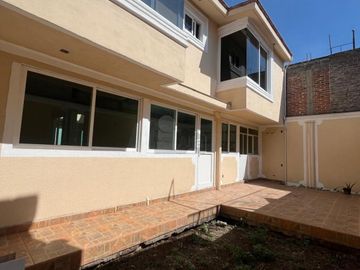 Casa sola en venta en La Trinidad, Texcoco, México