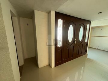 Casa sola en venta en La Trinidad, Texcoco, México