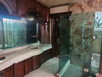 Casa en venta al norte de Saltillo, Residencial Jardines de Versalles