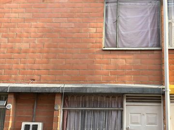 Se vende Casa de 3 niveles en conjunto privado,Porvenir