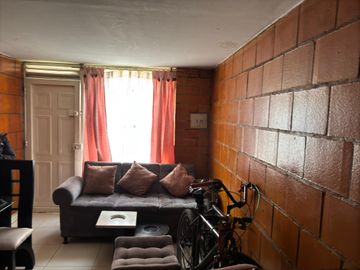 Se vende Casa de 3 niveles en conjunto privado,Porvenir