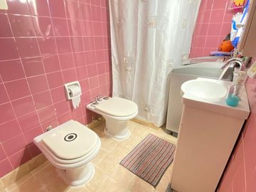 Hipolito Yrigoyen al 3300 almagro 2 ambientes ideal primera vivienda o inversión a una cuadra del subte A