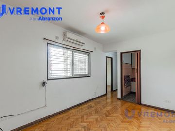 Hipolito Yrigoyen al 3300 almagro 2 ambientes ideal primera vivienda o inversión a una cuadra del subte A