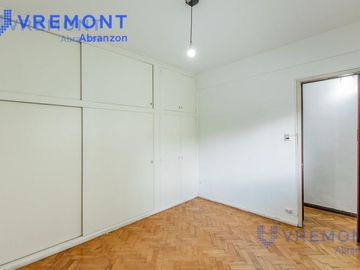 Hipolito Yrigoyen al 3300 almagro 2 ambientes ideal primera vivienda o inversión a una cuadra del subte A
