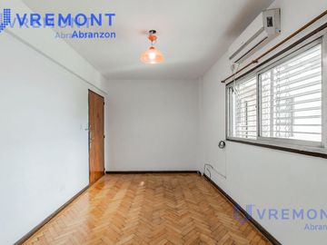Hipolito Yrigoyen al 3300 almagro 2 ambientes ideal primera vivienda o inversión a una cuadra del subte A
