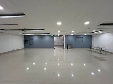 EDIFICIO EN VENTA EN AVENIDA CHURUBUSCO EN MONTERREY