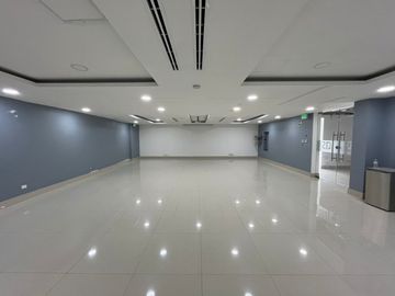 EDIFICIO EN VENTA EN AVENIDA CHURUBUSCO EN MONTERREY