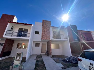 Casa en venta en Bosques de San Juan, San Juan del Río, Querétaro.