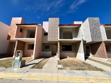 Casa en venta en Bosques de San Juan, San Juan del Río, Querétaro.