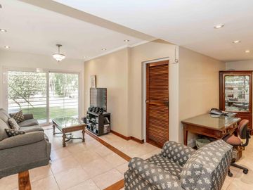 CASA EN VENTA EN LOMAS DE NUÑEZ 6 AMB C/ JARDIN
