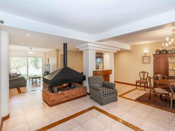 CASA EN VENTA EN LOMAS DE NUÑEZ 6 AMB C/ JARDIN