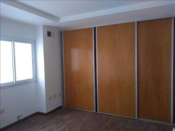 Casa en venta - 3 Dormitorios 3 Baños - 300Mts2 - La Plata