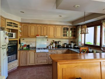 VENTA Casa 5 ambientes - Bella Vista