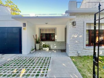 Casa en venta Castelar Norte  APTO CRÉDITO planta baja