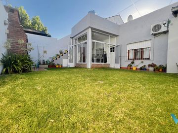 Casa en venta Castelar Norte  APTO CRÉDITO planta baja