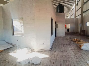 Galpón - Depósito 2600 m2. en Parque Patricios - ALQUILER