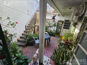 CASA  EN VENTA EN MORON SUR
