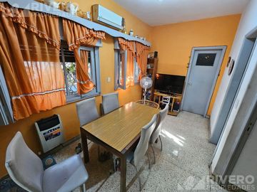 CASA  EN VENTA EN MORON SUR
