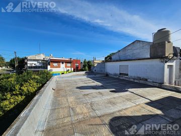 CASA  EN VENTA EN MORON SUR