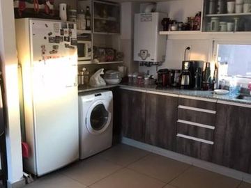 Muy buen departamento en venta en San isidro -  La Calabria
