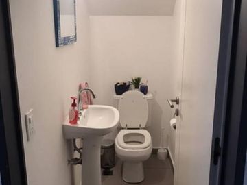 Muy buen departamento en venta en San isidro -  La Calabria