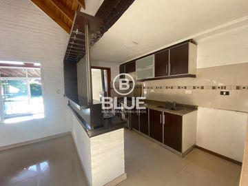 Casa Venta Canning Echeverria del Lago 5 Ambientes