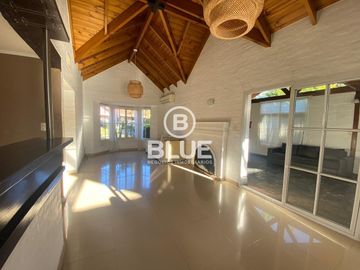 Casa Venta Canning Echeverria del Lago 5 Ambientes