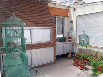 ¿Te Imaginas Viviendo en un departamento antiguo en el centro de Lobos?