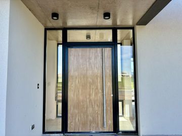 VENTA CASA SAN SEBASTIAN AREA 12 - 4 AMBIENTES