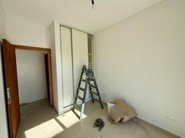 VENTA CASA SAN SEBASTIAN AREA 12 - 4 AMBIENTES