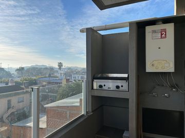 Se toma propiedad en p/pago, departamento 3 dormitorios c/ 2 cocheras, como a estrenar