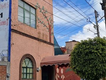 EDIFICIO EN VENTA CERCA DE ZONA MILITAR