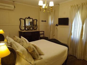 CASA LOMAS DE ZAMORA OESTE, 3 DORMITORIOS