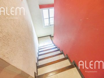 Casa de 5 dormitorios en venta en Echeverría del Lago