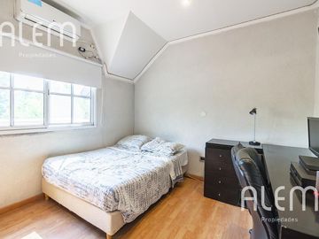 Casa de 5 dormitorios en venta en Echeverría del Lago
