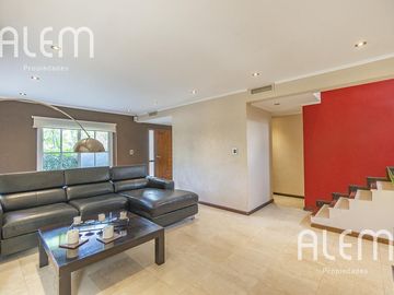 Casa de 5 dormitorios en venta en Echeverría del Lago