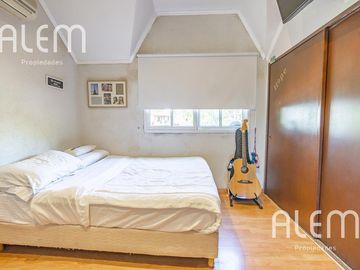 Casa de 5 dormitorios en venta en Echeverría del Lago