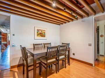 PISO - VENTA - 4 AMB - SUITE - BALCON - COCHERA - FRENTE - BELGRANO