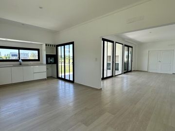 VENTA, CASA, SAN MATIAS, AREA 1, LOTE AL 100, 5 AMBIENTES