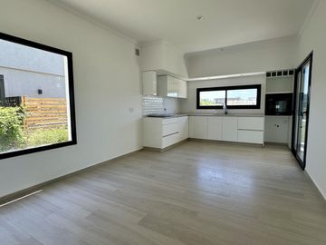 VENTA, CASA, SAN MATIAS, AREA 1, LOTE AL 100, 5 AMBIENTES