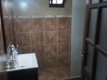 Casa en venta - 2 Dormitorios 1 Baño - Local - Cocheras - 500Mts2 - Nueva Atlantis