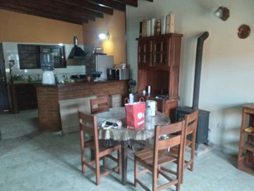 Casa en venta - 2 Dormitorios 1 Baño - Local - Cocheras - 500Mts2 - Nueva Atlantis