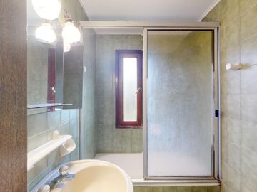 Venta - Casa de 8 ambientes en Pinamar - 100m del mar