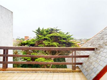 Venta - Casa de 8 ambientes en Pinamar - 100m del mar